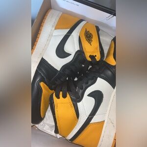 Gradeschool Jordan 1 size 4.5y